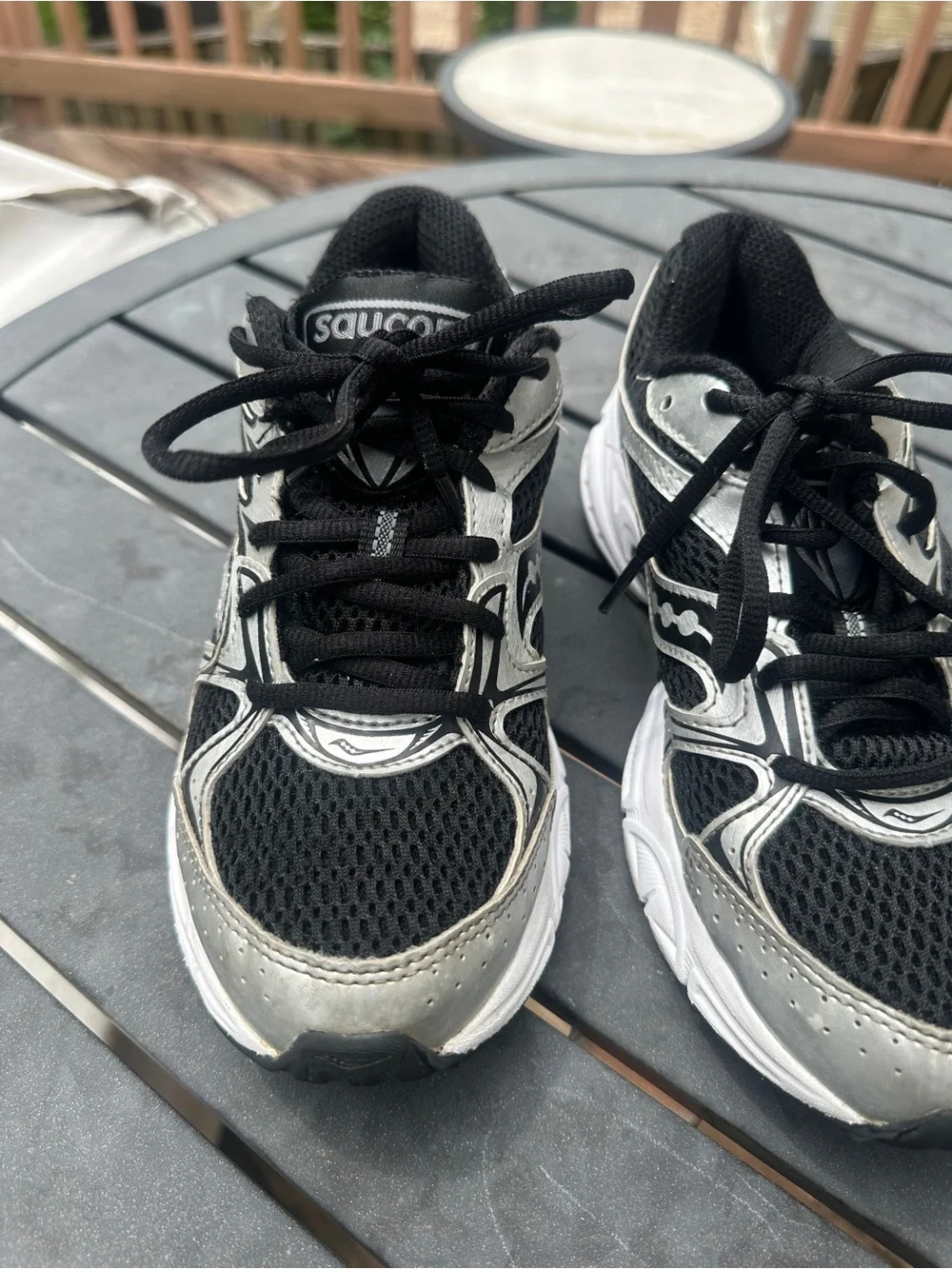 Saucony Black and Silver Women's Running Shoes - Size 6